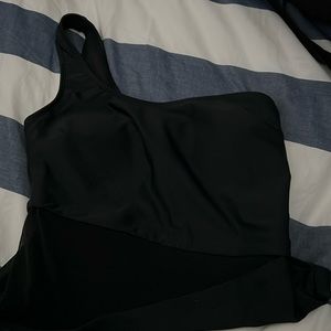 One piece, mesh panel bathing suit